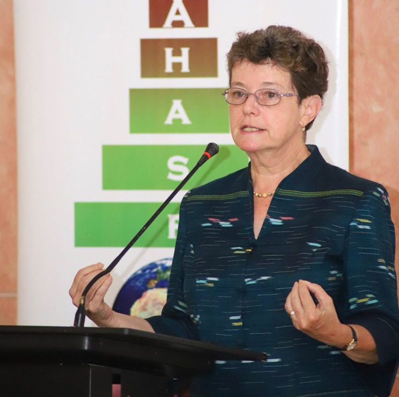 nancy-2-821x718(1) nancy-2-821x718(1)